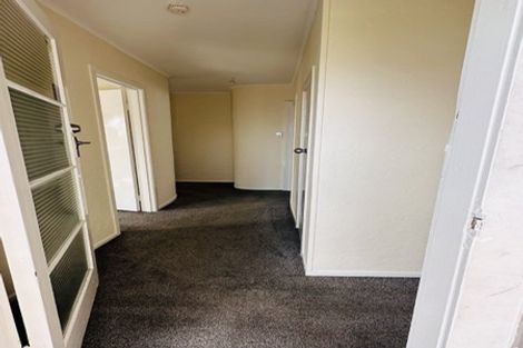 Photo of property in 2/2 Kelvin Road, Papakura, 2110