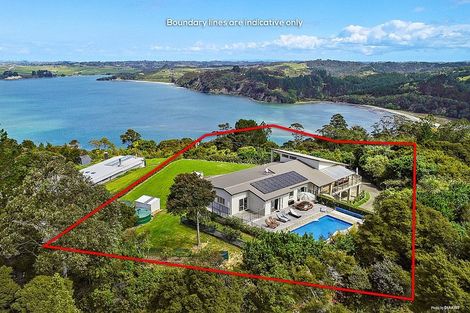 Photo of property in 170 Wade River Road, Wade Heads, Whangaparaoa, 0932