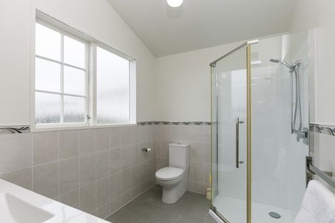 Photo of property in 7 Epping Grove, Karori, Wellington, 6012