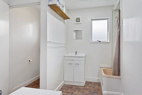 Photo of property in 37 Saint Johns Street, Woolston, Christchurch, 8062