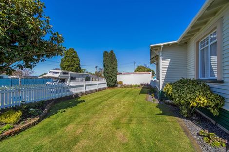 Photo of property in 29 Douglas Street, Hawera, 4610