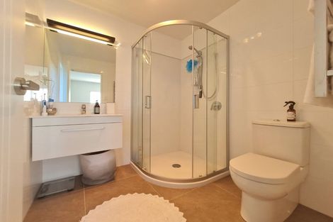 Photo of property in 168 Arran Point Parade, Orewa, 0931