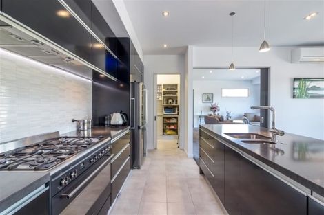 Photo of property in 47 Shalamar Drive, Cashmere, Christchurch, 8022