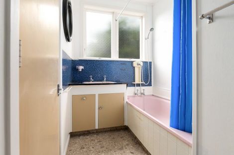 Photo of property in 64 Berkley Avenue, Hillcrest, Hamilton, 3216