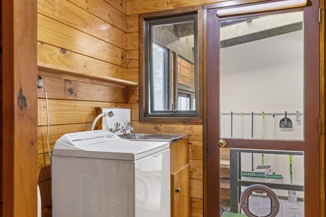 Photo of property in 23 Ewing Grove, Acacia Bay, Taupo, 3330