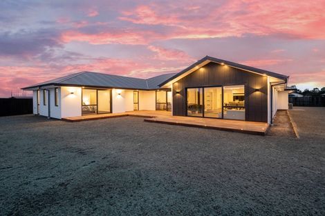 Photo of property in 44 Suffolk Drive, Kirwee, 7571