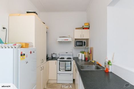 Photo of property in 212 Rintoul Street, Berhampore, Wellington, 6023