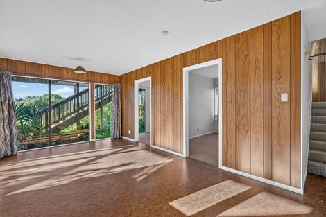 Photo of property in 44 Pinedale Crescent, Riversdale Beach, Masterton, 5872
