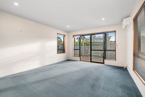 Photo of property in 10 Angel Way, Stanmore Bay, Whangaparaoa, 0932