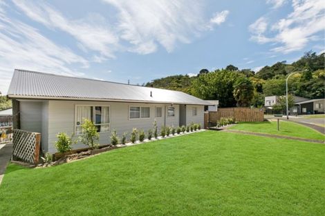 Photo of property in 28 Dingadee Street, Welcome Bay, Tauranga, 3112