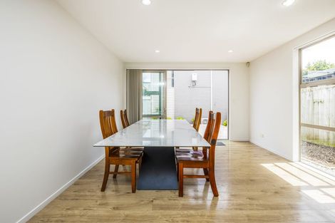 Photo of property in 18 Windfola Parkway, Takanini, 2112