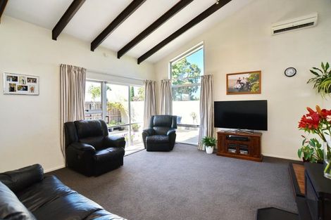 Photo of property in 15b Watson Place, Rangiora, 7400