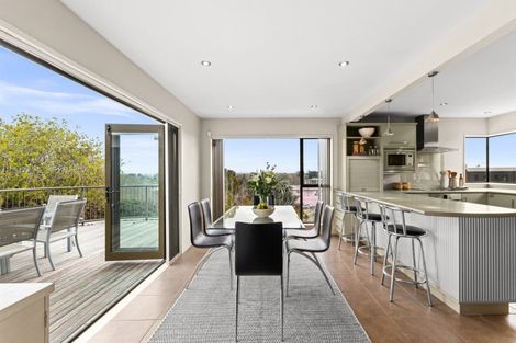Photo of property in 2 Campbell Street, Havelock North, 4130