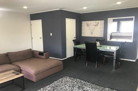 Photo of property in 2/131 Union Road, Howick, Auckland, 2014