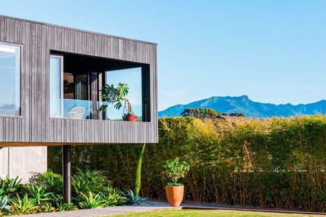 Photo of property in 30 Nihinihi Avenue, Raglan, 3225