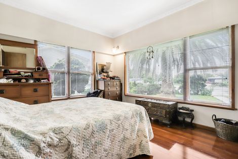 Photo of property in 15 Campbell Place, Papakura, 2110