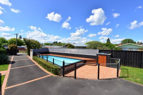 Photo of property in 37 Morris Road, Hillcrest, Hamilton, 3216