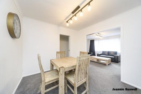 Photo of property in 40 Ruamahanga Crescent, Terrace End, Palmerston North, 4410