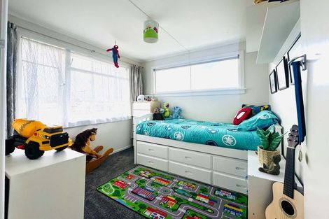 Photo of property in 16 Oxford Street, Holmes Hill, Oamaru, 9401