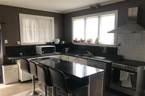 Photo of property in 3 Smale Terrace, Hospital Hill, Napier, 4110