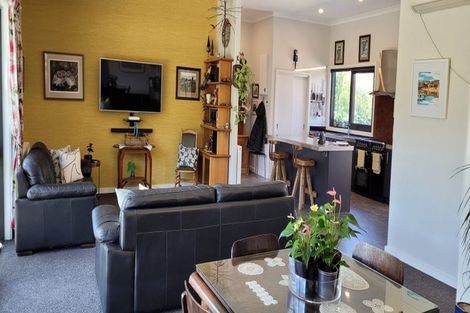 Photo of property in 115 Lowburn Valley Road, Lowburn, Cromwell, 9384