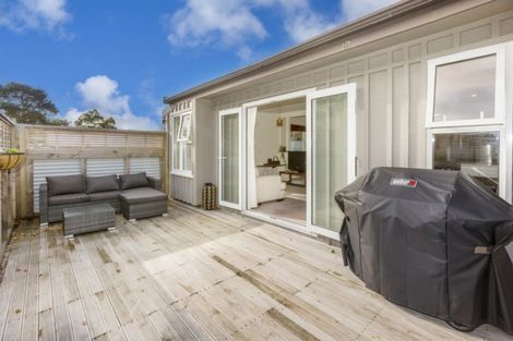 Photo of property in 64 Pinehaven Road, Pinehaven, Upper Hutt, 5019