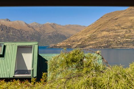 Photo of property in 22b Evergreen Place, Sunshine Bay, Queenstown, 9300