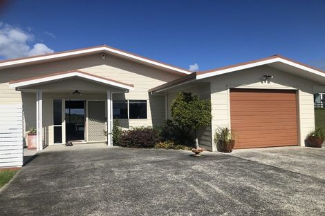 Photo of property in 16 Sapphire Place, Parua Bay, Whangarei, 0174