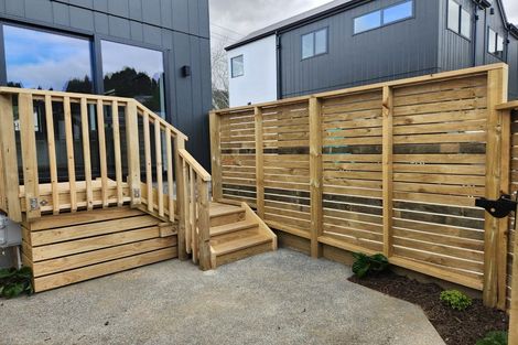 Photo of property in 4/64 Glen Road, Stokes Valley, Lower Hutt, 5019