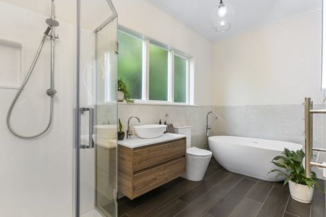 Photo of property in 21 Simla Crescent, Khandallah, Wellington, 6035