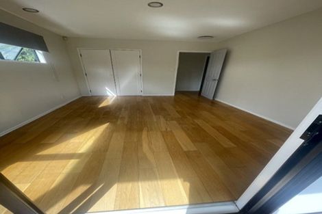 Photo of property in 4 Coubray Place, Botany Downs, Auckland, 2010