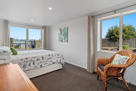 Photo of property in 86 Omokoroa Road, Omokoroa, 3114