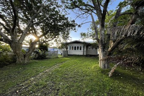 Photo of property in 13 Cresta Avenue, Beach Haven, Auckland, 0626