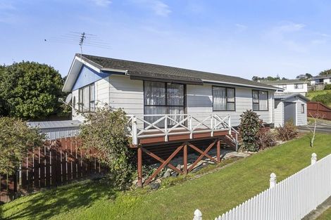 Photo of property in 4 Mataura Place, Clover Park, Auckland, 2019