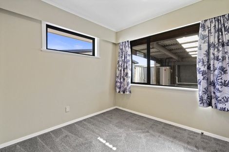Photo of property in 63 Kashmir Avenue, Clouston Park, Upper Hutt, 5018