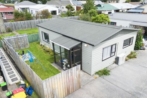 Photo of property in 13c Burns Street, South Dunedin, Dunedin, 9012