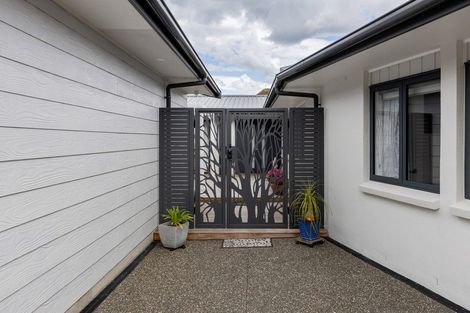 Photo of property in 26 Harbour View Road, Omokoroa, 3114