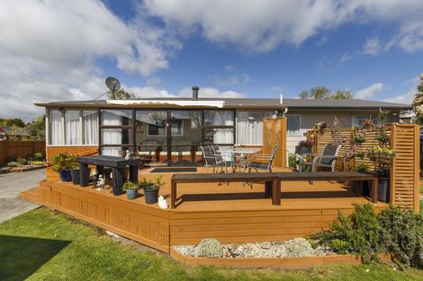Photo of property in 12 Humphries Place, Awapuni, Palmerston North, 4412