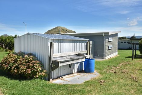 Photo of property in 3 Mahia Heights Drive, Mahia, 4198