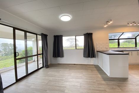 Photo of property in 212 Cambridge Road, Bethlehem, Tauranga, 3110