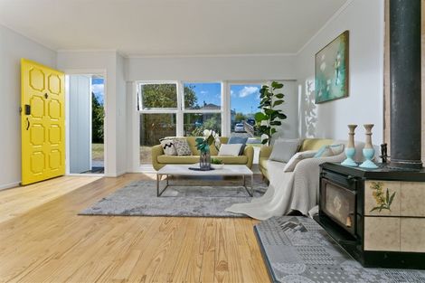 Photo of property in 18 Lendic Avenue, Henderson, Auckland, 0612