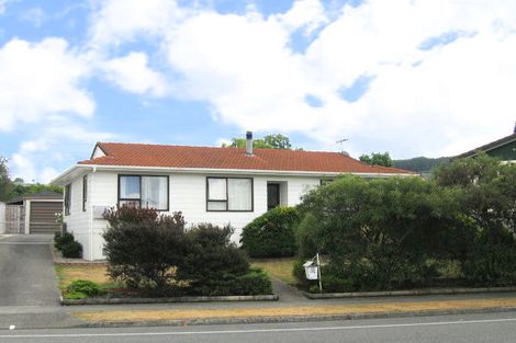 Photo of property in 114 Gemstone Drive, Birchville, Upper Hutt, 5018