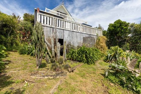 Photo of property in 13 Motukari Place, Onaero, Waitara, 4383