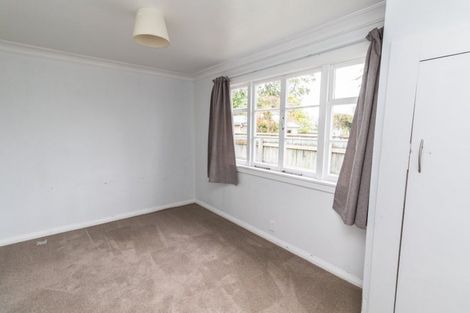 Photo of property in 88 Queenwood Road, Levin, 5510