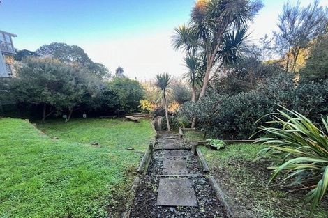 Photo of property in 16 Corlett Road, Plimmerton, Porirua, 5026