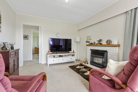 Photo of property in 5a Old South Road, Okato, 4335