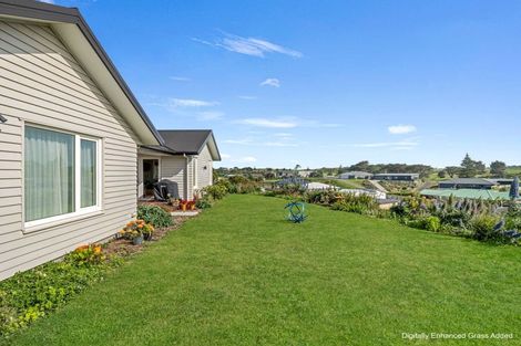 Photo of property in 12 Longbeach Drive, Castlecliff, Whanganui, 4501
