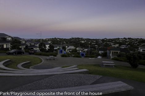 Photo of property in 11 Boardwalk Rise, Long Bay, Auckland, 0630