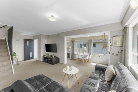 Photo of property in 9a Karaka Road, Otumoetai, Tauranga, 3110