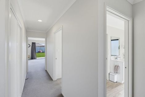 Photo of property in 35 Pakohe Street, Pegasus, 7612